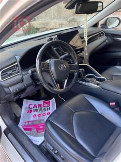 تۆیۆتا کامری